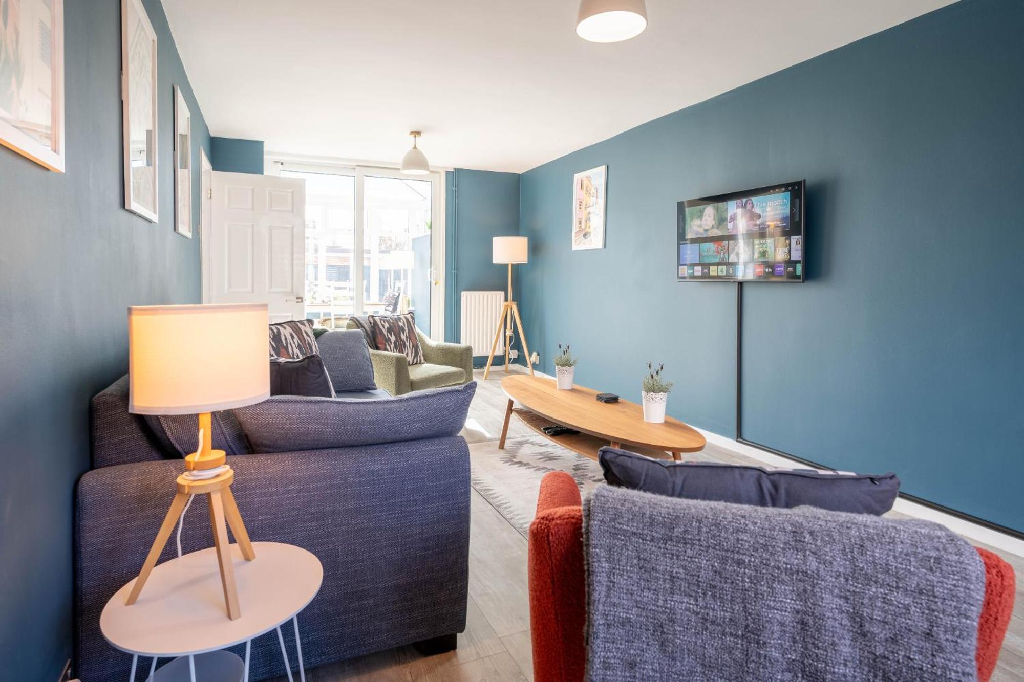 Gatwick Place - 4 Bed 2 Bath Self Contained House With Private Garden Горлі Екстер'єр фото